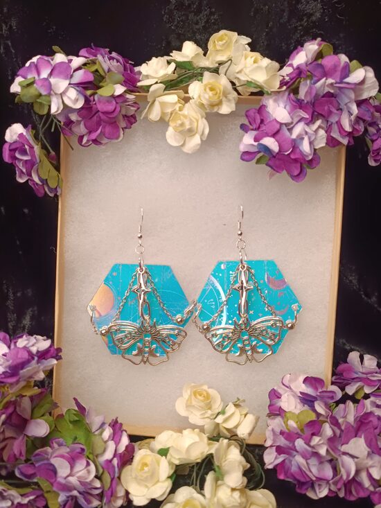 Unique iridescent Earrings